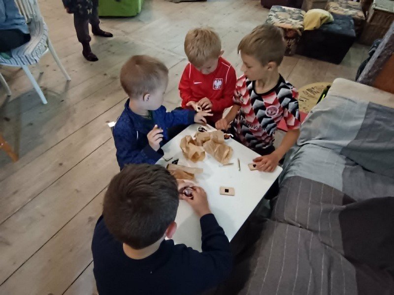 Deszcz nam niestraszny, gdy wzywa przygoda! Klasy I w Etno Roztocze!