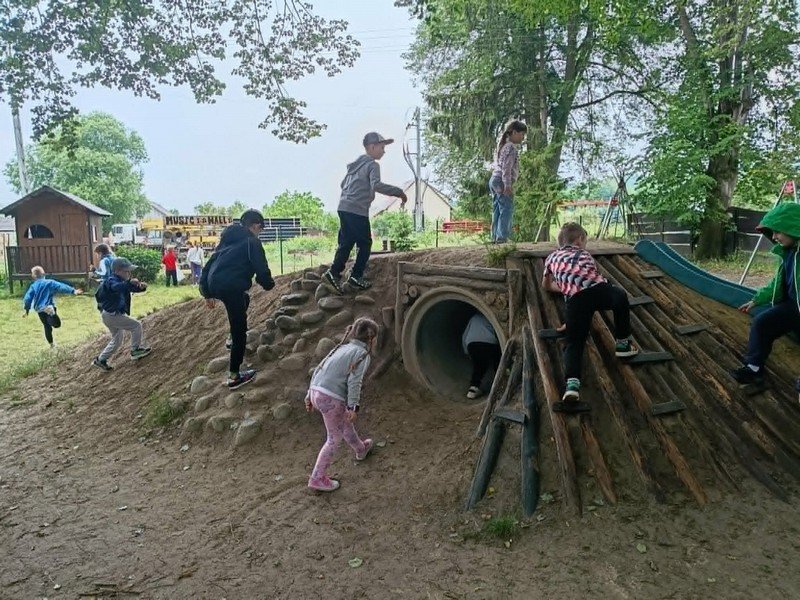 Deszcz nam niestraszny, gdy wzywa przygoda! Klasy I w Etno Roztocze!
