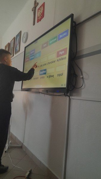 Sprawozdanie z realizacji innowacji pedagogicznej „Słówko tygodnia i frazeologizm tygodni